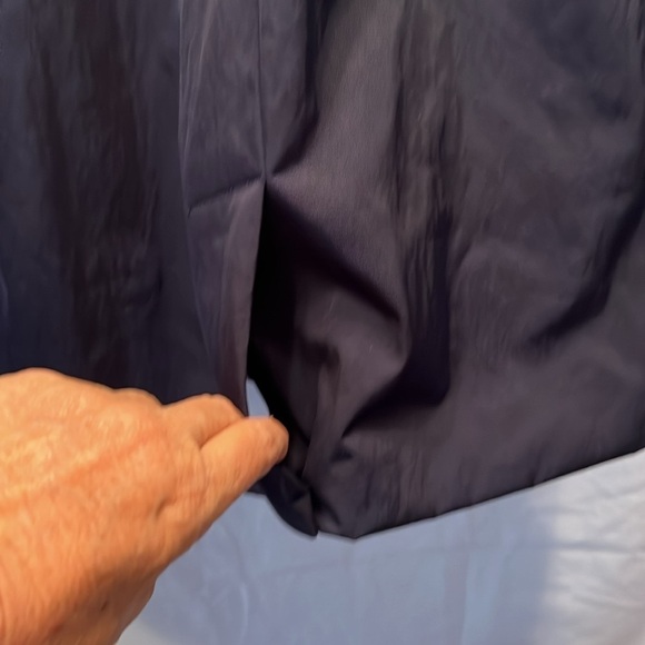 Banana Republic Rain Jacket, SZ XS, PTP 18”, Length 30.5”, lined. (T6) - Picture 9 of 13